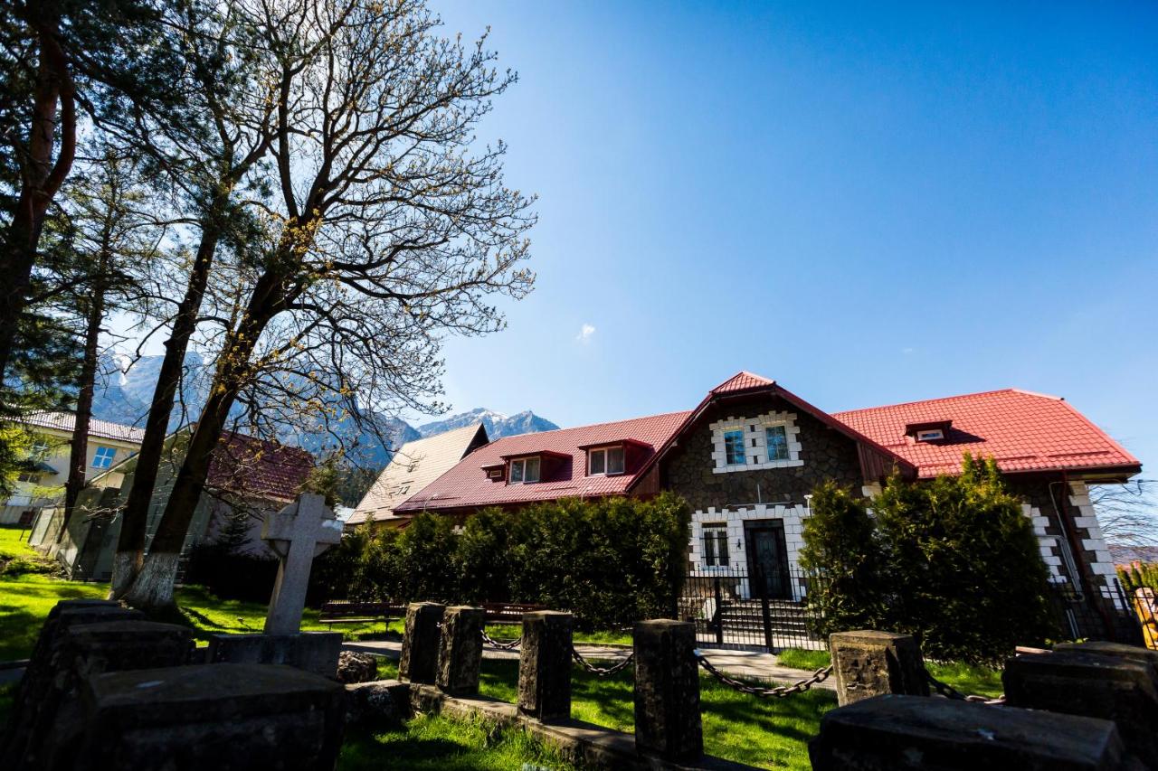 Royal Inn Busteni - Adults Only