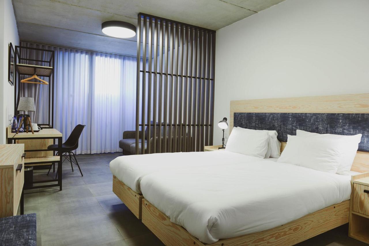 Mr Todd Hotel