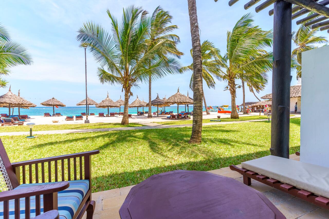 Southern Palms Beach Resort