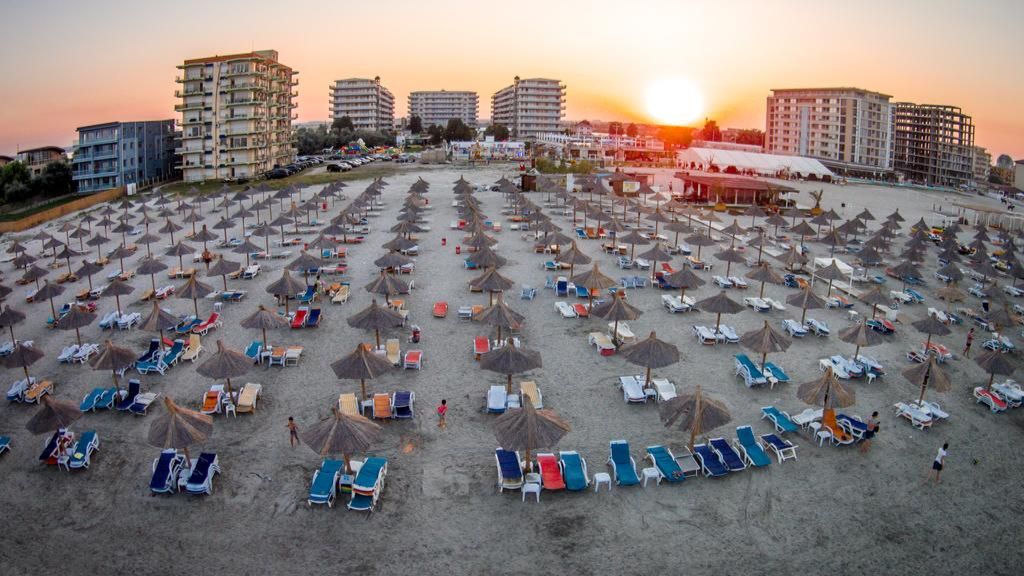 hoteluri pe plaja mamaia